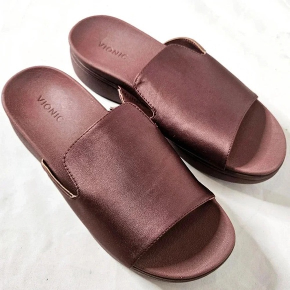 Vionic Monica Platform Sandal Metallic Wine Sz 8  8 5  US